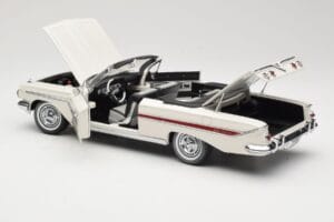 Chevrolet Impala Cabriolet Blanc Sun Star 1:18 3405 Métal Moulé — image 5 sur 8