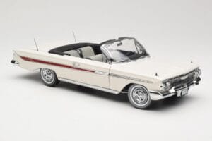 Chevrolet Impala Cabriolet Blanc Sun Star 1:18 3405 Métal Moulé — image 6 sur 8