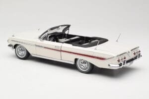 Chevrolet Impala Cabriolet Blanc Sun Star 1:18 3405 Métal Moulé — image 7 sur 8