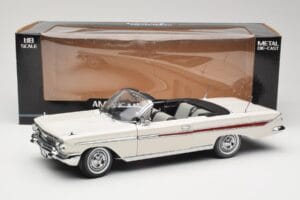 Chevrolet Impala Cabriolet Blanc Sun Star 1:18 3405 Métal Moulé — image 8 sur 8