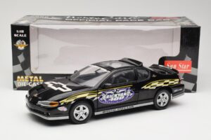 Chevrolet Monte Carlo SS Official Pace Car 2000 Sun Star 1:18 1988 Métal Moulé — image 8 sur 8