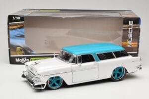 Chevrolet Nomad Blanc Maisto 1:18 32613 Métal Moulé — image 8 sur 8