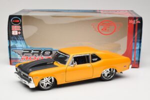 Chevrolet Nova SS Or Maisto 1:18 31083 Métal Moulé — image 8 sur 8
