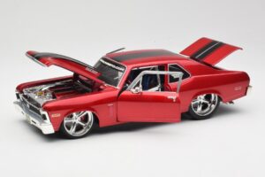 Chevrolet Nova SS Coupé Rouge Maisto 1:18 31083-M1 Métal Moulé — image 2 sur 8