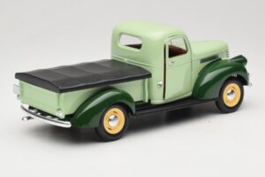 Chevrolet Pickup Vert Solido 1:18 8063 Métal Moulé — image 3 sur 8