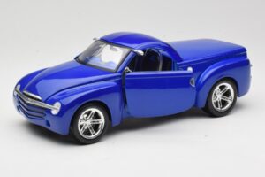 Chevrolet SSR Concept Bleu Maisto 1:18 531612 Métal Moulé — image 2 sur 8