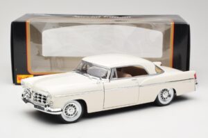 Chrysler 300B Blanc Maisto 1:18 531897 Métal Moulé — image 8 sur 8