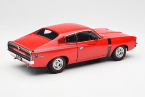 Chrysler Charger E49 Rouge AUTOart 1:18 71505 Métal Moulé — image 3 sur 8