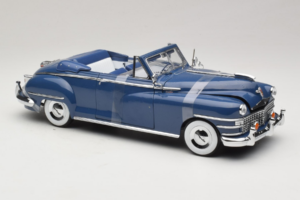 Chrysler New Yorker Bleu Signature Models 1:18 CT-68629 Métal Moulé — image 4 sur 6