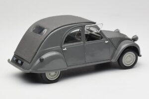 Citroen 2CV A Gris Tchibo 1:18 49418 Métal Moulé — image 3 sur 8