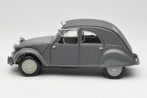Citroen 2CV A Gris Tchibo 1:18 49418 Métal Moulé — image 4 sur 8