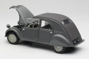 Citroen 2CV A Gris Tchibo 1:18 49418 Métal Moulé — image 5 sur 8