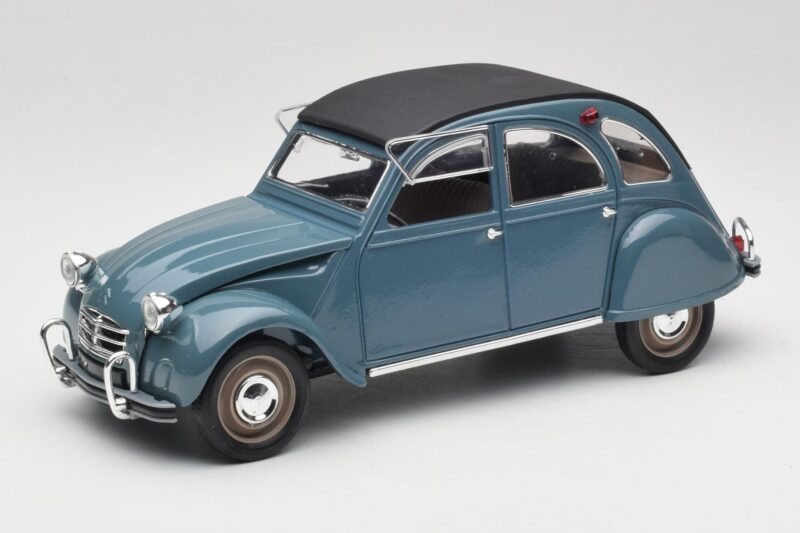 Citroen 2CV Bleu Nuit Solido 1:18 8028 Métal Moulé