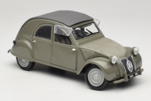 Citroen 2CV Vert Maisto 1:18 50289 Métal Moulé — image 6 sur 8