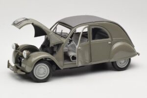 Citroen 2CV Gris Maisto 1:18 31834 Métal Moulé — image 2 sur 8