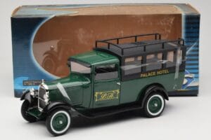 Citroen C4 F Palace Hotel Vert Solido 1:18 118303-00 Métal Moulé — image 6 sur 6