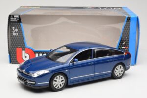 Citroen C6 Bleu Bburago 1:18 18-12073 Métal Moulé — image 8 sur 8