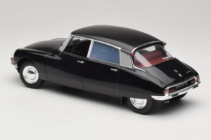 Citroen DS Special Noir Dickie Solido 1:18 S1800708 Métal Moulé — image 7 sur 8