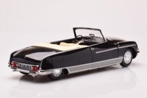 Citroen DS 21 Palm Beach Noir Norev 1:18 181746 Métal Moulé — image 2 sur 6