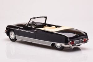 Citroen DS 21 Palm Beach Noir Norev 1:18 181746 Métal Moulé — image 5 sur 6