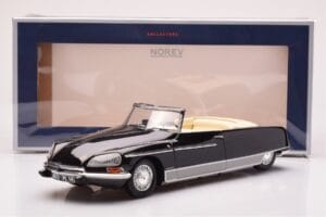 Citroen DS 21 Palm Beach Noir Norev 1:18 181746 Métal Moulé — image 6 sur 6