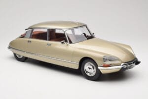 Citroen DS 23 Pallas Beige Norev 1:12 121730 Métal Moulé — image 4 sur 6
