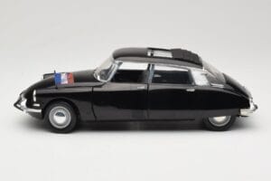 Citroen DS Présidentielle Gris Solido 1:18 8035 Métal Moulé — image 4 sur 8