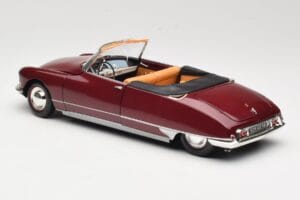 Citroen DS19 Cabriolet Bordeaux Norev 1:18 181561 Métal Moulé — image 7 sur 8