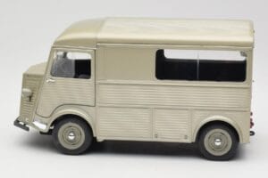 Citroen HY Bronze Solido 1:18 8054 Métal Moulé — image 4 sur 8