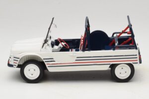 Citroen Mehari Bleu Blanc Rouge Norev 1:18 181805 Métal Moulé — image 4 sur 7