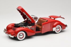 Cord 812 Cabriolet Rouge American Muscle 1:18 32158 Métal Moulé — image 2 sur 8