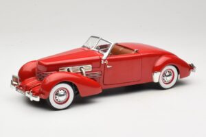 Cord 812 Cabriolet Rouge American Muscle 1:18 32158 Métal Moulé