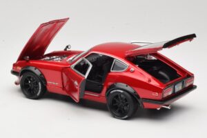 Datsun 240Z S30 Rouge Maisto 1:18 32611 Métal Moulé — image 5 sur 8
