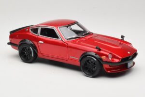 Datsun 240Z S30 Rouge Maisto 1:18 32611 Métal Moulé — image 6 sur 8