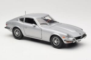 Datsun 240Z S30 Argent Sun Star 1:18 3503 Métal Moulé — image 6 sur 8