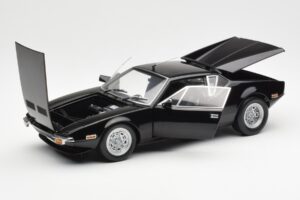 De Tomaso Pantera Noir Kyosho 1:18 08851BK Métal Moulé — image 2 sur 8