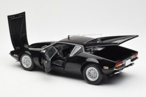 De Tomaso Pantera Noir Kyosho 1:18 08851BK Métal Moulé — image 5 sur 8