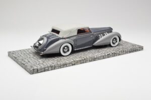 Delage D8 120 Cabriolet Gris & Gris Foncé Minichamps 1:18 107115134 Métal Moulé — image 2 sur 6