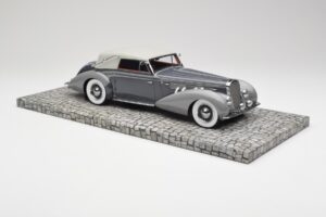 Delage D8 120 Cabriolet Gris & Gris Foncé Minichamps 1:18 107115134 Métal Moulé — image 4 sur 6