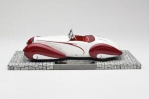 Delahaye Type 135 M Cabriolet Blanc Rouge Minichamps 1:18 107116161 Résine — image 3 sur 6