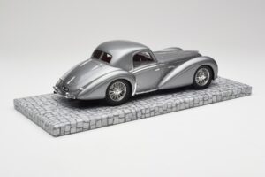 Delahaye Type 145 V12 Coupe Mullin Museum Minichamps 1:18 107116120 Métal Moulé — image 5 sur 6