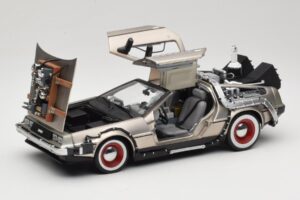 DeLorean DMC-12 Back to the Future Part III Sun Star 1:18 2712 Métal Moulé — image 2 sur 8