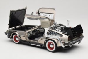DeLorean DMC-12 Back to the Future Part III Sun Star 1:18 2712 Métal Moulé — image 5 sur 8