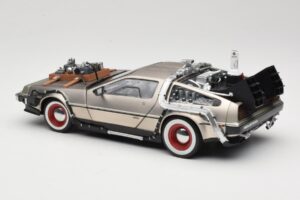DeLorean DMC-12 Back to the Future Part III Sun Star 1:18 2712 Métal Moulé — image 7 sur 8