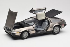 DeLorean DMC-12 LK Argent Sun Star 1:18 2701 Métal Moulé — image 2 sur 8