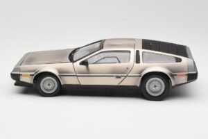 DeLorean DMC-12 LK Argent Sun Star 1:18 2701 Métal Moulé — image 4 sur 8