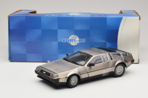 DeLorean DMC-12 Argent Sun Star 1:18 2703 Métal Moulé — image 6 sur 6