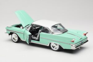 DeSoto Adventurer Vert American Mint 1:18 92738 Métal Moulé — image 5 sur 8