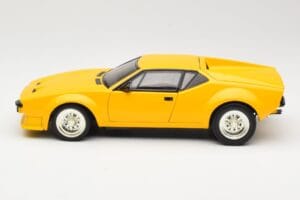 De Tomaso Pantera Jaune Hot Wheels 1:18 27809 Métal Moulé — image 4 sur 8