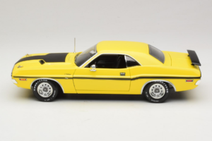 Dodge Challenger R/T NCIS TV Series Car Greenlight 1:18 12845 Métal Moulé — image 4 sur 8